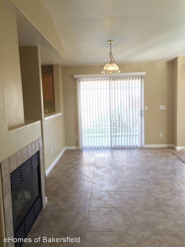 Building Photo - 8207 Pebble Cove Ct