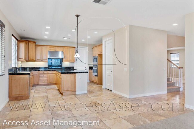 Foto del edificio - 5 br, 4 bath House - 27 Plaza Modena