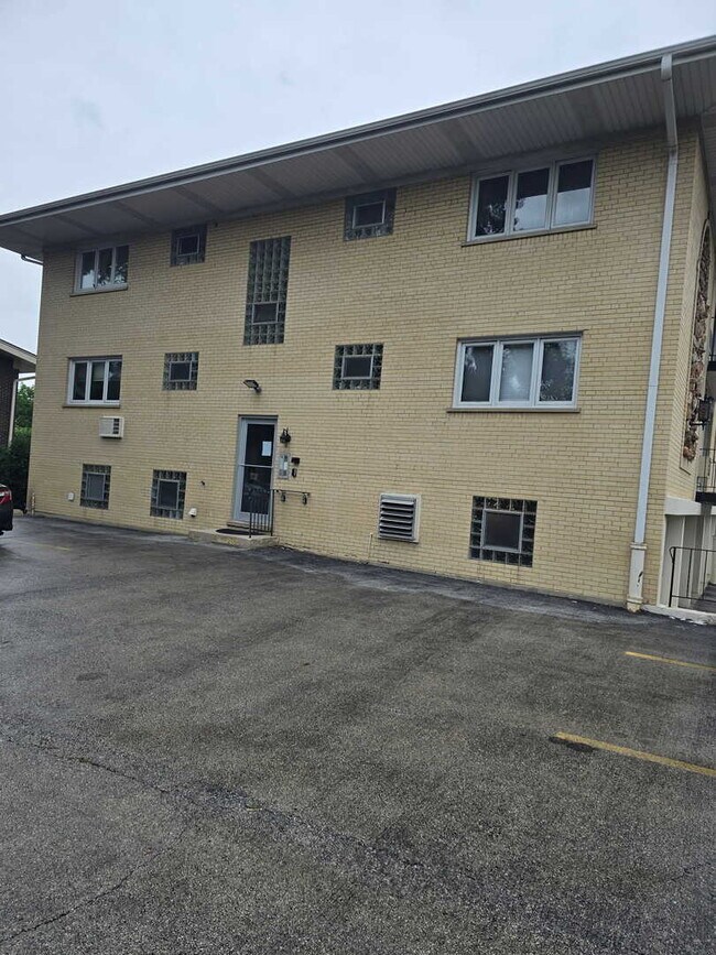 Foto del edificio - 2 N Dee Rd