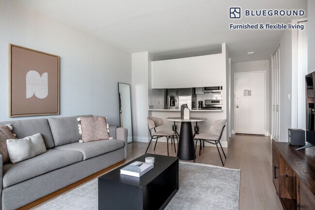 Foto del edificio - 215 E 95th St