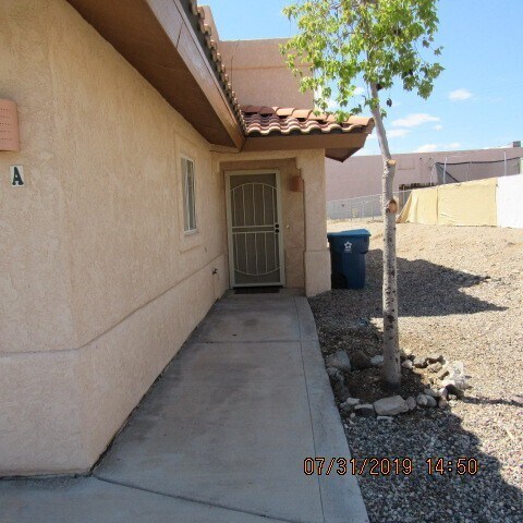 Building Photo - 3515 El Toro Dr A &amp; B