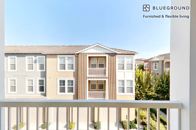 Building Photo - 1000 Lupine-SI FL2-ID4486A