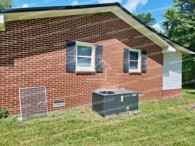 Building Photo - 6683 Tennessee St