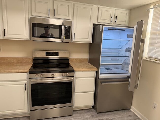 2 Bedroom Condo in Gated ISLAND HOUSE - 2 Bedroom Condo in Gated ISLAND HOUSE