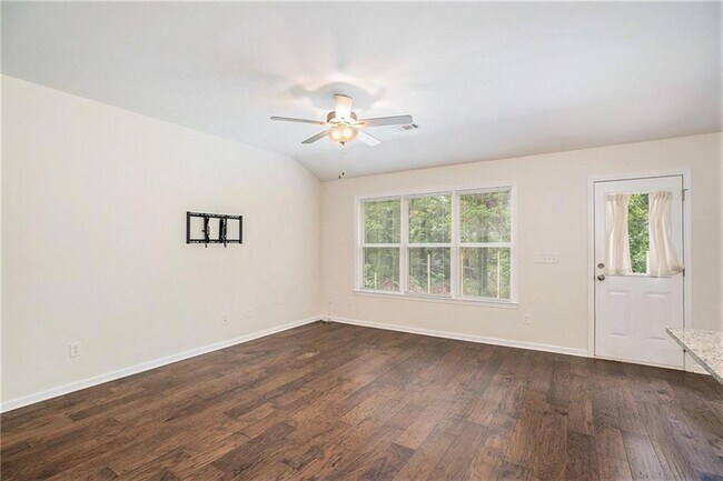 Foto del edificio - 4940 Scott Rd