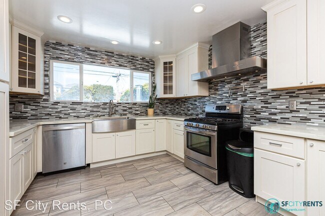 Building Photo - 5 br, 4 bath House - 1410 Sloat Blvd.