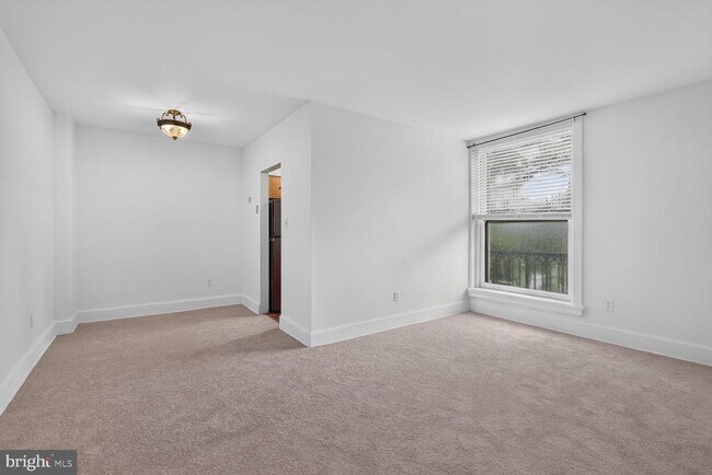 Foto del edificio - 3060 16th St NW