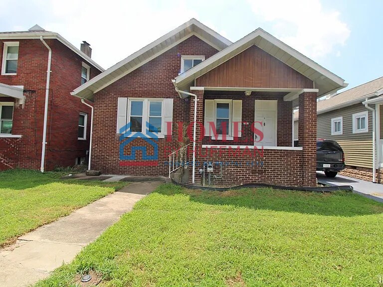 Foto principal - Two Bedroom House | Move In Ready!