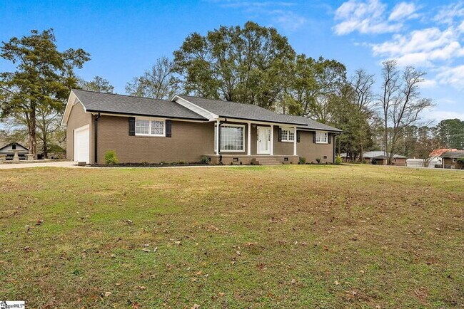 Building Photo - 300 Woodlake Rd