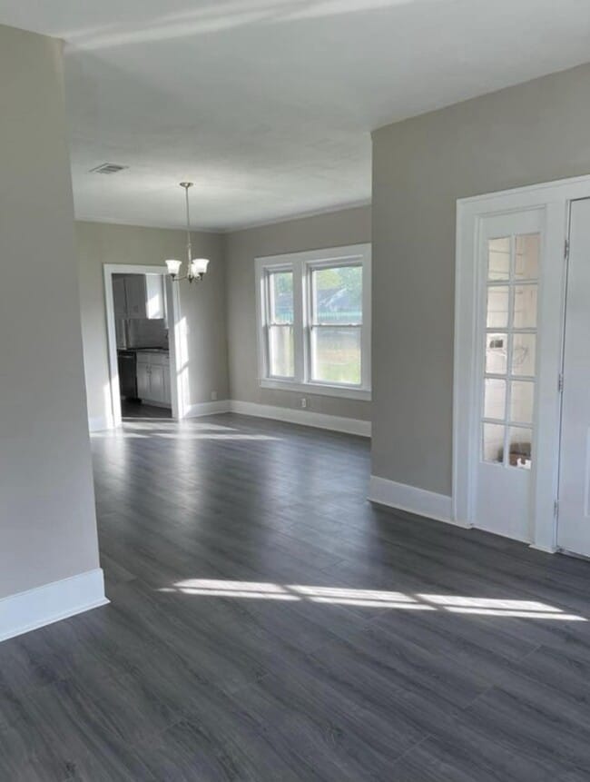 Building Photo - 8704 Lanewood Dr