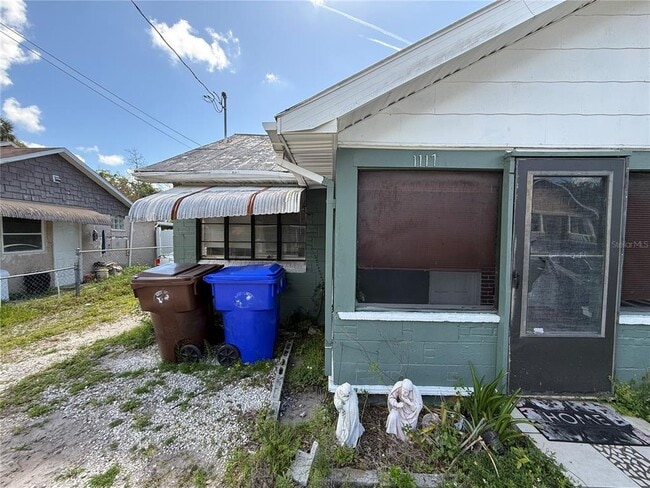 Building Photo - 1117 N Brack St