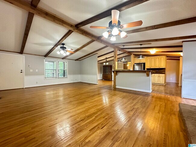 Foto del edificio - 701 Bagley Dr