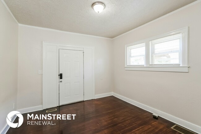 Building Photo - 110 S 41st St