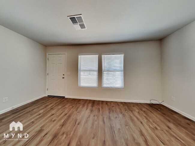 Foto del edificio - 254 S Picacho Heights Rd