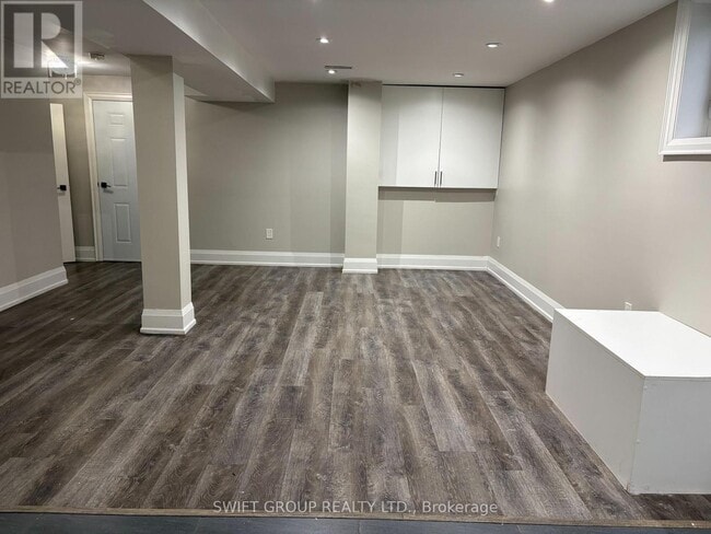 Building Photo - 31 Irwin Dr