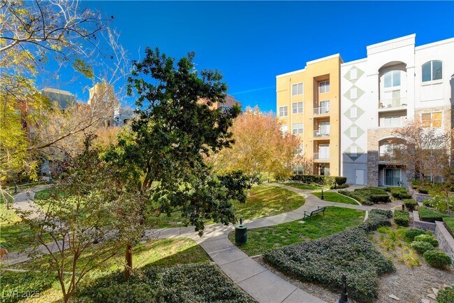 Foto del edificio - 56 E Serene Ave