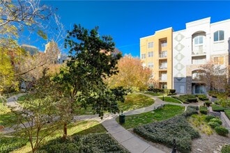 Building Photo - 56 E Serene Ave