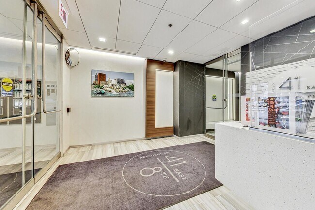 Foto del edificio - 41 E 8th St