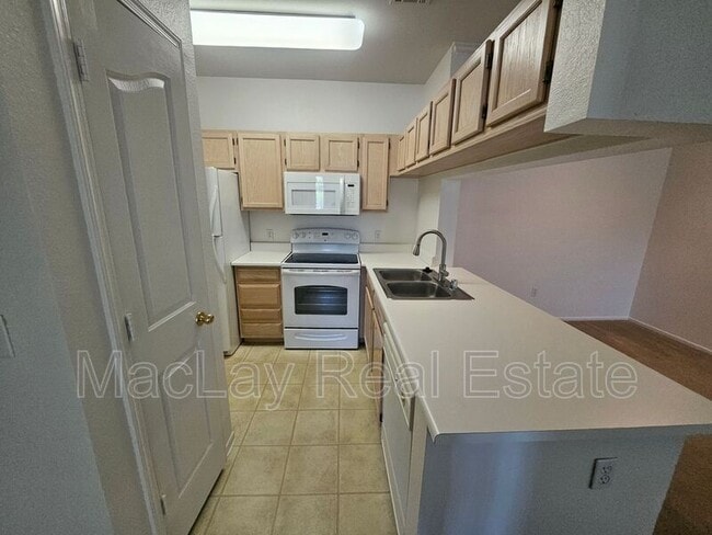 Photo - 16013 S Desert Foothills Pkwy Apartment
