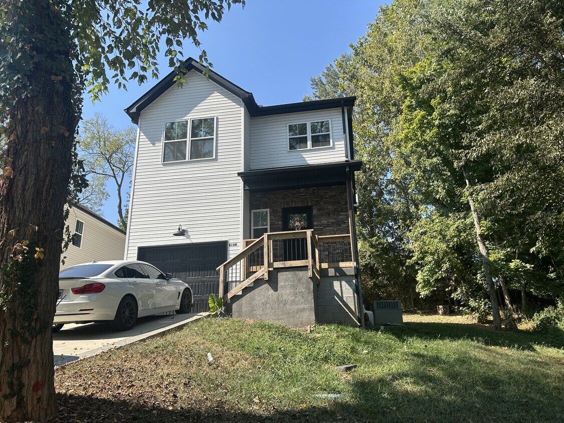 Foto principal - 418 Oak St