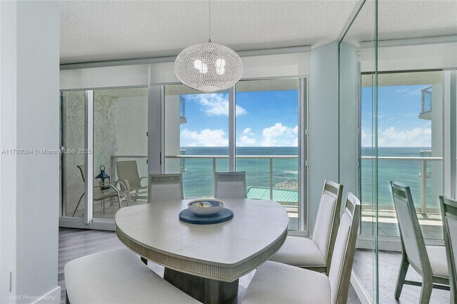 Foto del edificio - 16445 Collins Ave