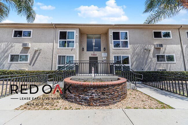 Foto del edificio - 7350 Hazeltine Ave