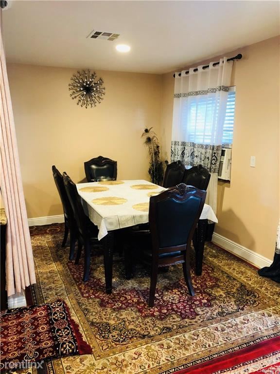 Foto del edificio - 4 br, 2 bath House - 8149 Hesperia Ave