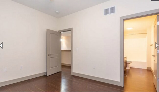 Foto del edificio - 631 N College Ave