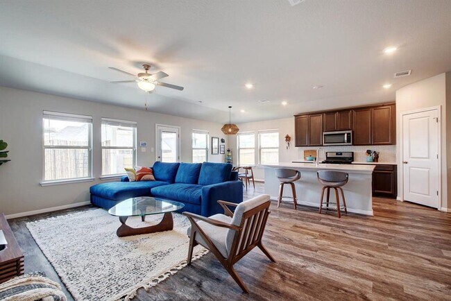 Building Photo - 17017 Orinda Ln