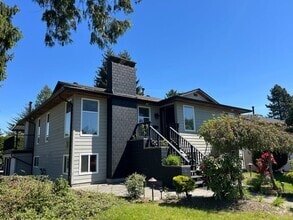 Building Photo - 11825-11891 91 Ave