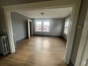 Building Photo - 7 Willet St
