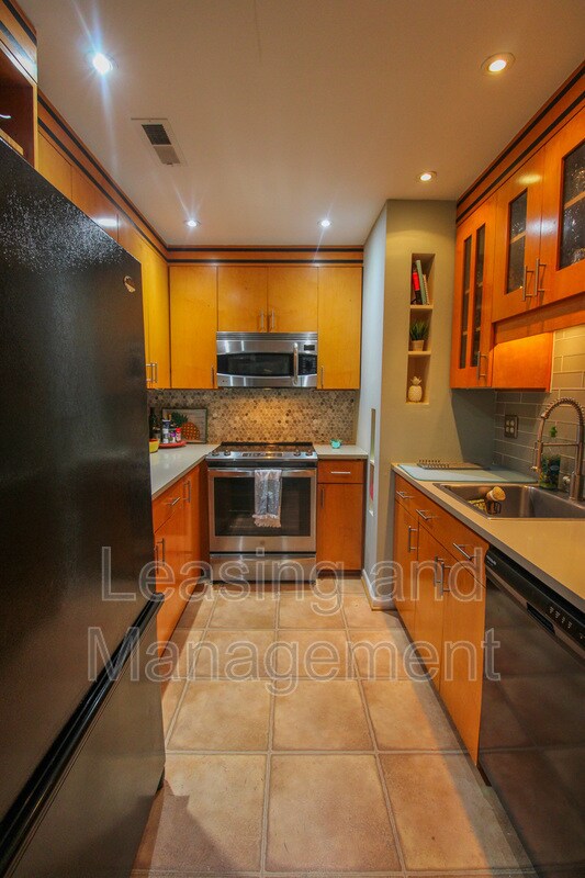 Foto del edificio - 5 Town Park Ln