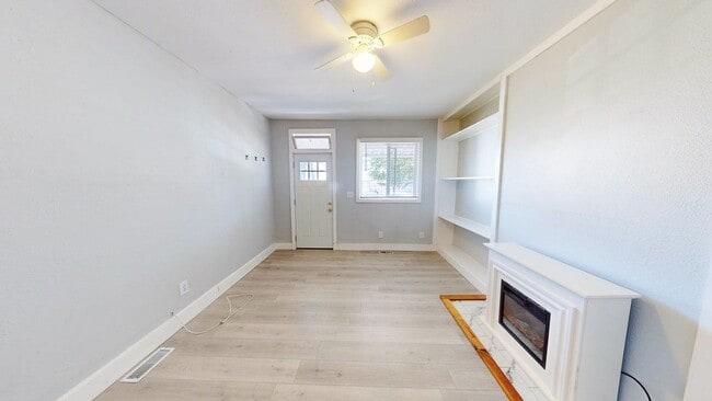 Building Photo - 511 E Deshler Ave