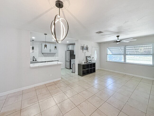 Building Photo - 429 Morgan Cir S