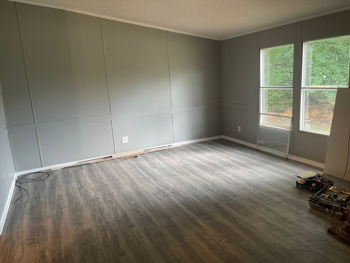 Building Photo - 200 Owens Meadow Ct