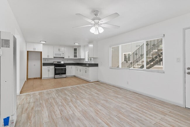 Building Photo - 1431 Obispo Ave