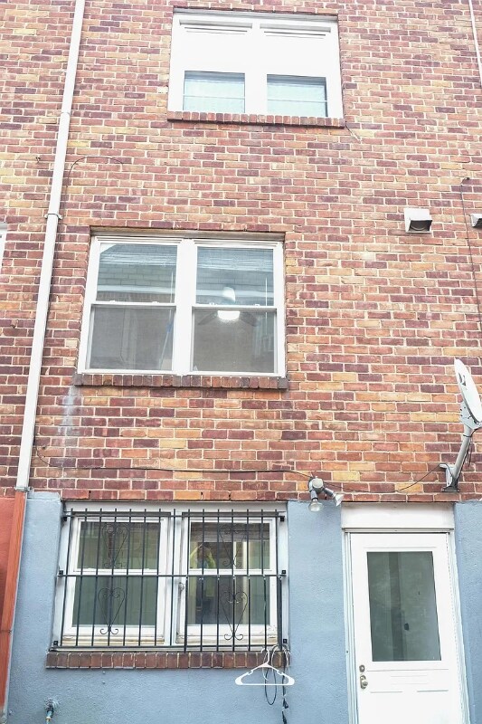 27 Monroe St, Newark, NJ 07105 Room for Rent in Newark, NJ