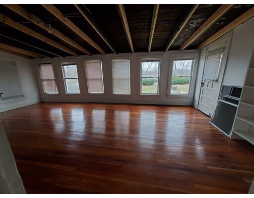 Foto principal - 2555 Boston Rd