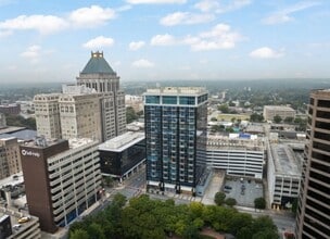Building Photo - 201 N Elm St