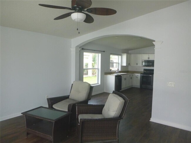 Building Photo - 967 Hill Flower Dr
