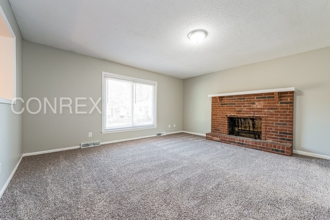 Building Photo - 1512 Jackson Ct