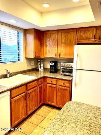 Foto del edificio - 8651 E Royal Palm Rd
