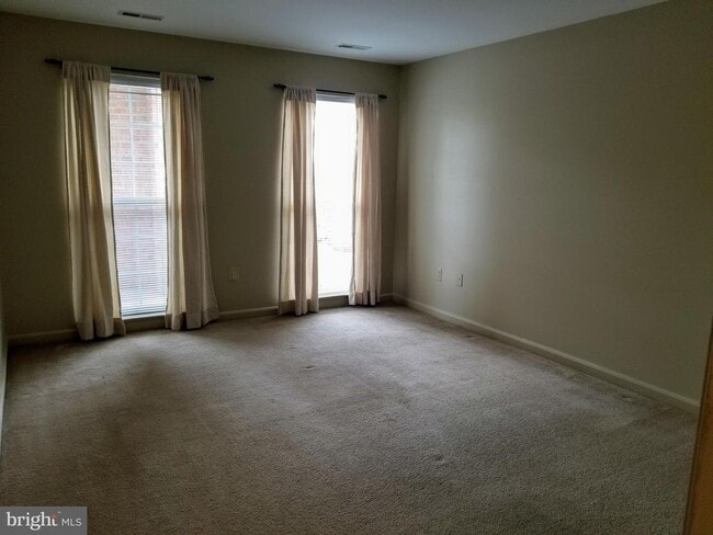 Building Photo - 2502 Driftwood Ct