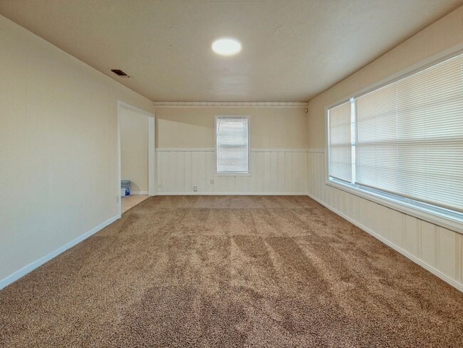 Foto del edificio - Cozy 2 Bed 1 Bath In Northeast Lubbock