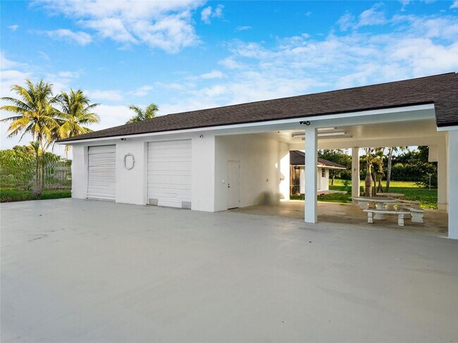 Foto del edificio - 20000 SW 216th St