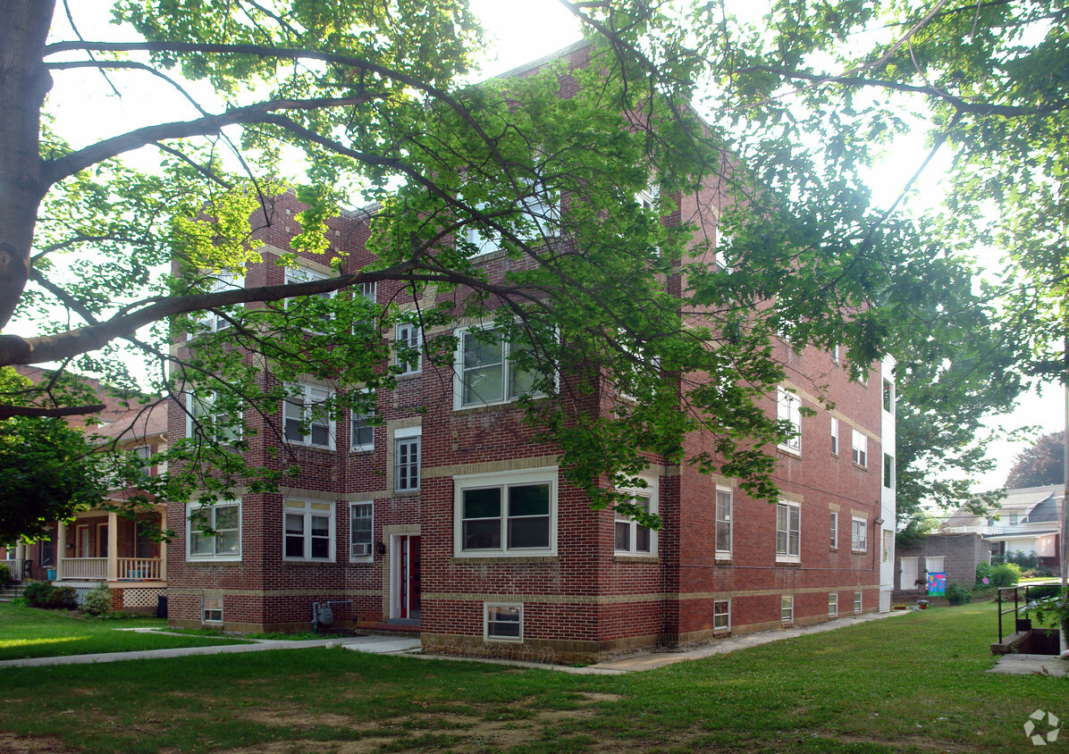 Primary Photo - 912 Hamilton Blvd