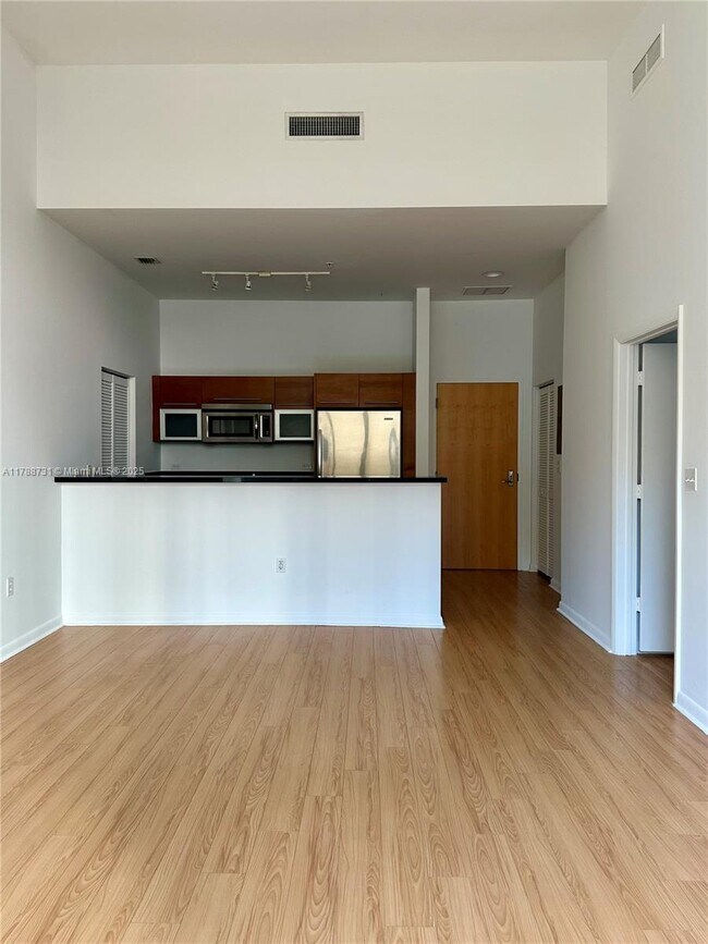 Foto del edificio - 253 NE 2nd St