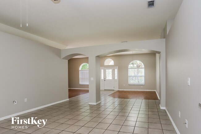 Foto del edificio - 4501 Compass Oaks Dr