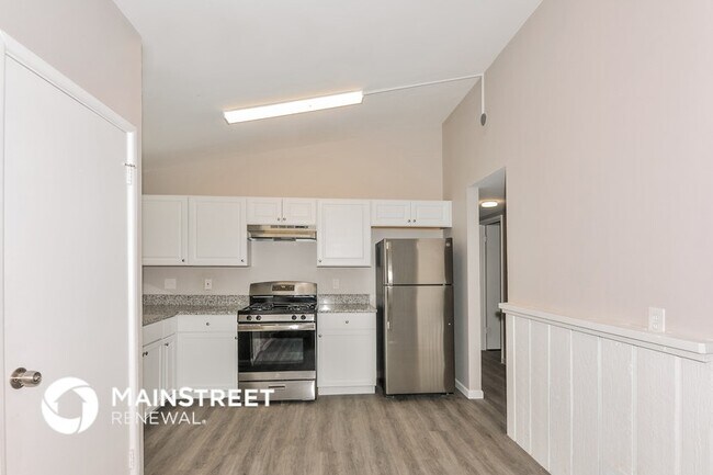 Foto del edificio - 1545 Swan Dr