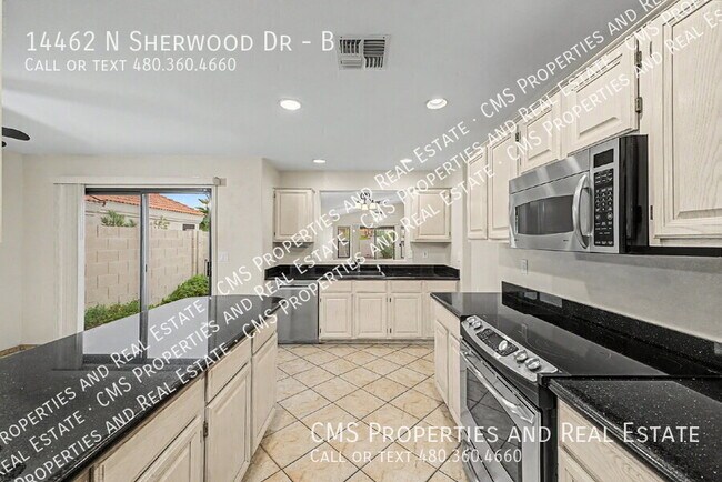 Building Photo - 14462 N Sherwood Dr